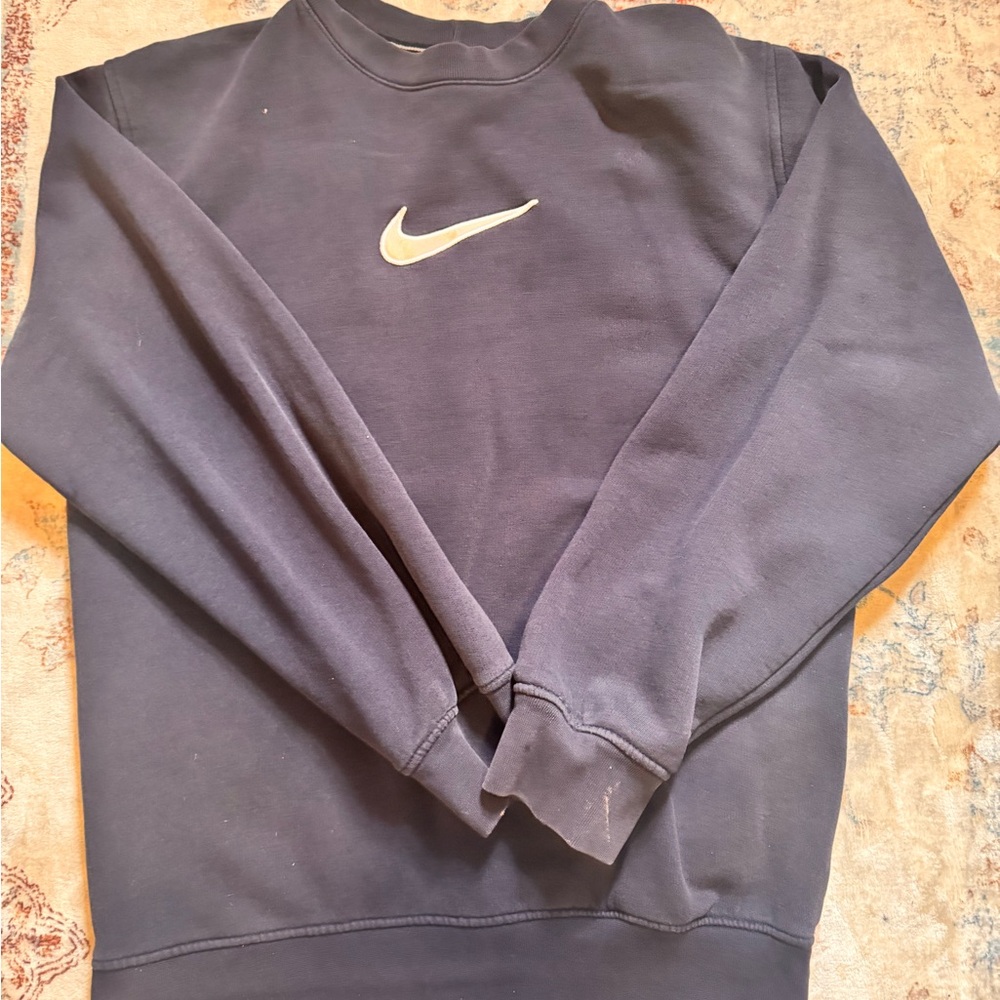 Nike center swoosh vintage crewneck